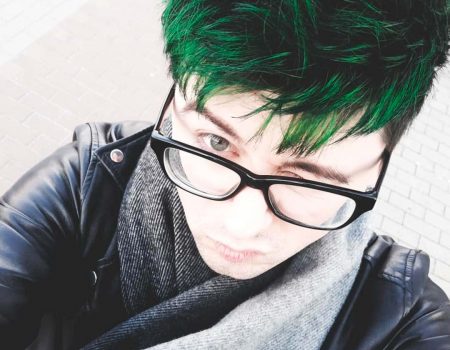 Покраска мужских волос в зеленый цвет фото