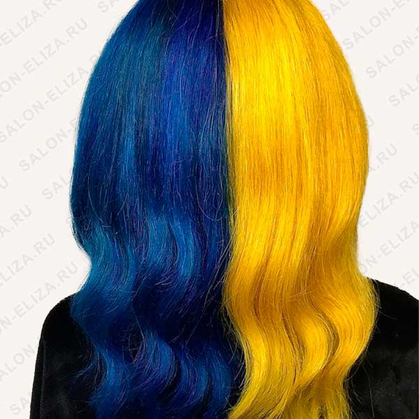 Свобода синего и энергичного желтого цвета волос